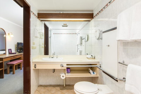 Adelaide Inn - Getaway Accommodation 24