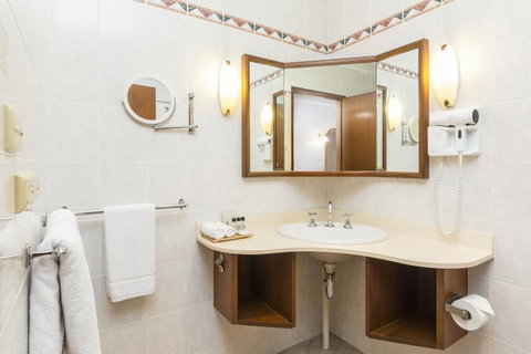 Adelaide Inn - Getaway Accommodation 11