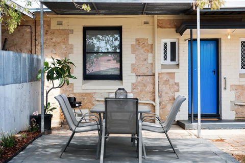 Cute And Cosy - Events, Workers, Getaways - Getaway Accommodation 12