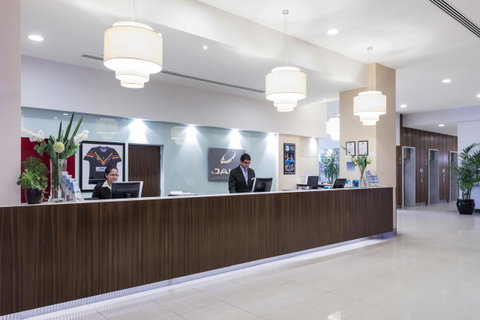 Oaks Glenelg Plaza Pier Suites - Getaway Accommodation 5