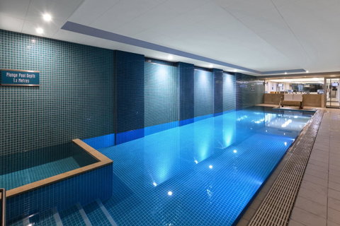 Oaks Glenelg Plaza Pier Suites - Getaway Accommodation 8