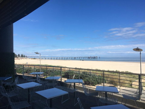 Beachside Luxury Getaway In Glenelg - Getaway Accommodation 19