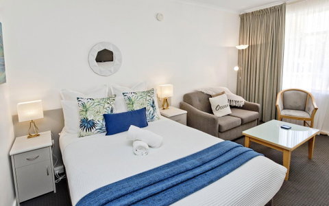Glenelg Oasis Studios - Getaway Accommodation 0