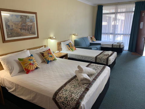 Cumberland Motor Inn - Getaway Accommodation 5