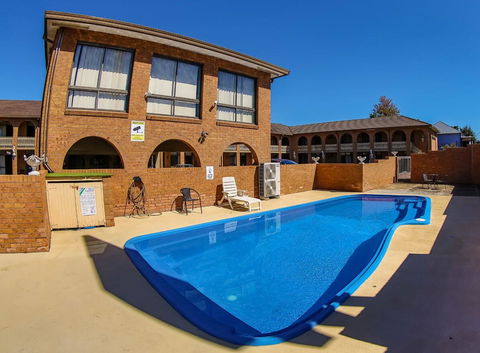 Cumberland Motor Inn - Getaway Accommodation 0