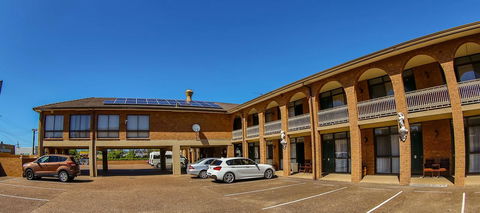 Cumberland Motor Inn - Getaway Accommodation 41