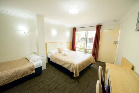 Jacksons Motor Inn - Getaway Accommodation 26