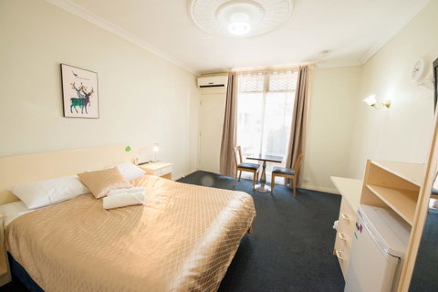 Jacksons Motor Inn - Getaway Accommodation 5