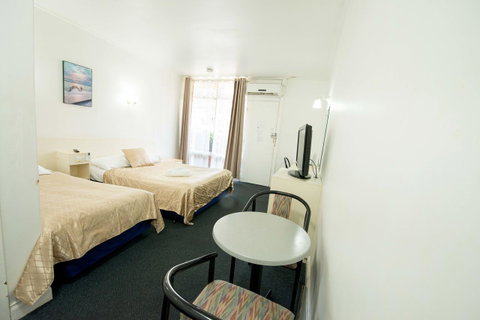Jacksons Motor Inn - Getaway Accommodation 15