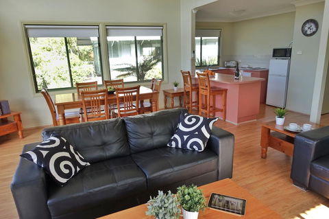 SkyView Villa - Getaway Accommodation 7