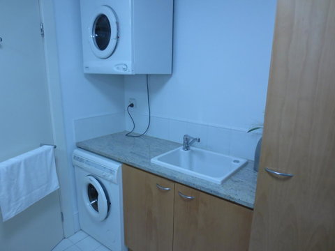 Lights Landing Apartments - Getaway Accommodation 10