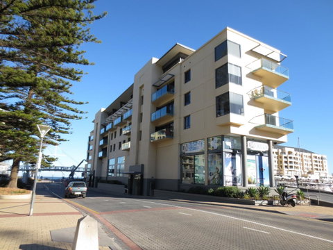 Lights Landing Apartments - Getaway Accommodation 1