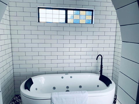 The Manor Basket Range - Getaway Accommodation 11