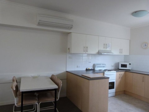 Glenelg Holiday Apartments - Corfu - Getaway Accommodation 7