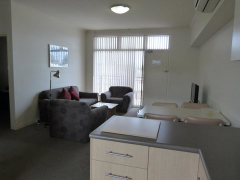 Glenelg Holiday Apartments - Corfu - Getaway Accommodation 10