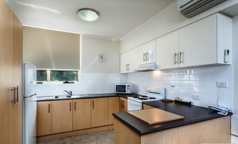 Glenelg Holiday Apartments - Corfu - Getaway Accommodation 4