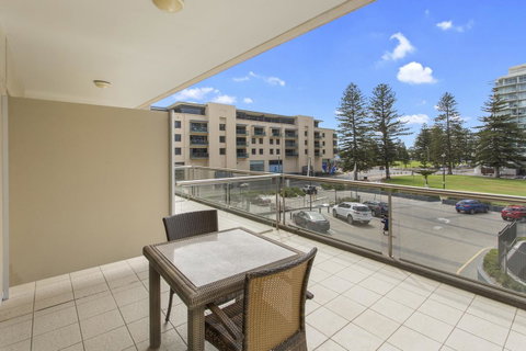 Pier Luxury Apartments - Getaway Accommodation 10