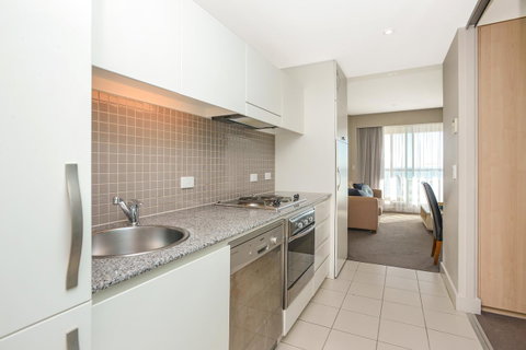Pier Luxury Apartments - Getaway Accommodation 15