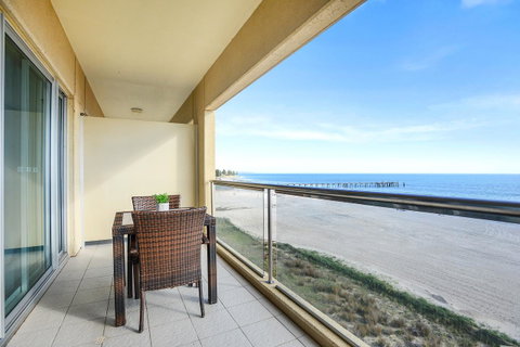 Pier Luxury Apartments - Getaway Accommodation 2