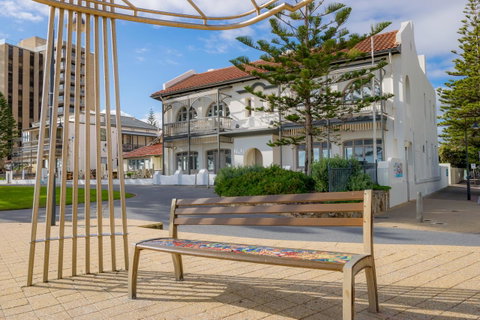 Seawall Apartments - Getaway Accommodation 15