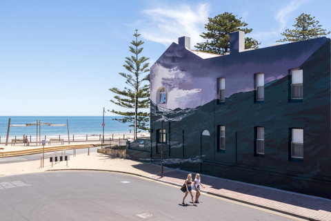 Seawall Apartments - Getaway Accommodation 7