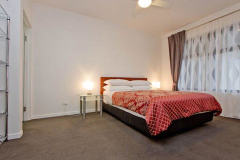 Atlantic West Beach Apartments - Getaway Accommodation 19