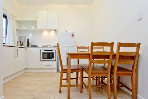 Atlantic West Beach Apartments - Getaway Accommodation 18