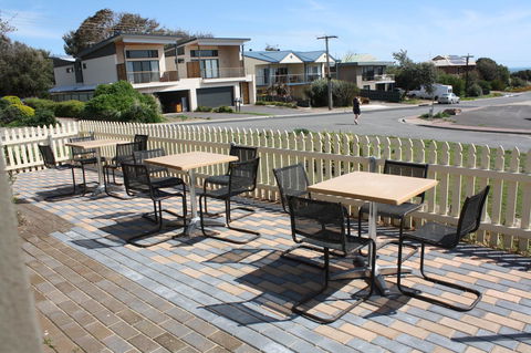 Maslin Beach House - Getaway Accommodation 4