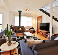 Hudson Bay  Basin View-Pet Friendly-15 Mins to Hyams Beach - Getaway Accommodation