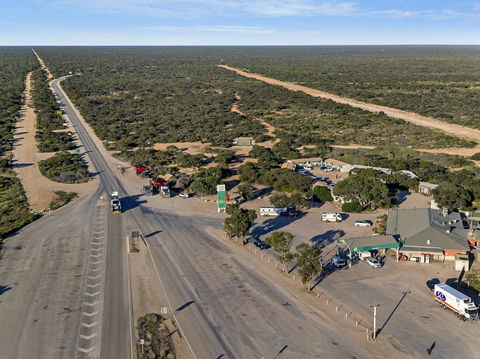 Border Village Roadhouse - Getaway Accommodation 19