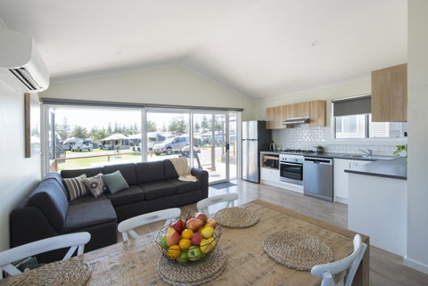 Discovery Parks - West Beach Parks - Getaway Accommodation 24