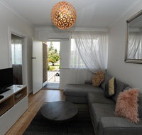 Glenelg Holiday Apartments-The Broadway - Getaway Accommodation