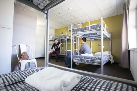 YHA Adelaide Central - Getaway Accommodation 13