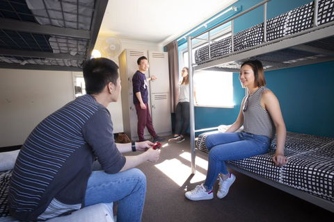 YHA Adelaide Central - Getaway Accommodation 16