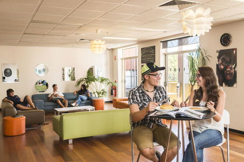 YHA Adelaide Central - Getaway Accommodation 35