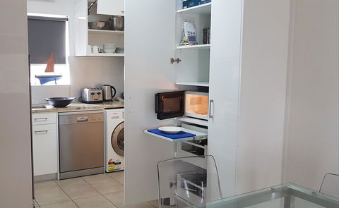 Acaill Accommodation Esplanade Living Self Check-In Self Check-Out - Getaway Accommodation 29