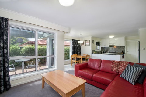 City One Apartment - Getaway Accommodation 0