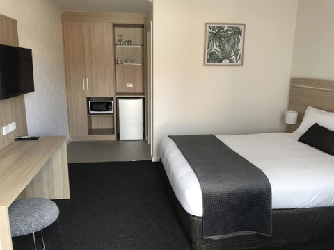 Frewville Motor Inn - Getaway Accommodation 0