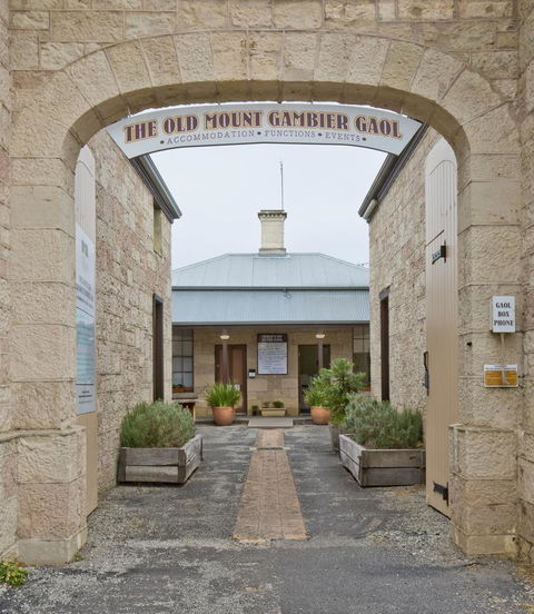 The Old Mount Gambier Gaol - Getaway Accommodation 2