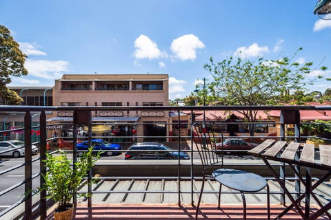 Executive 3 Bedroom Apartment + Internet + Parking - Getaway Accommodation 40