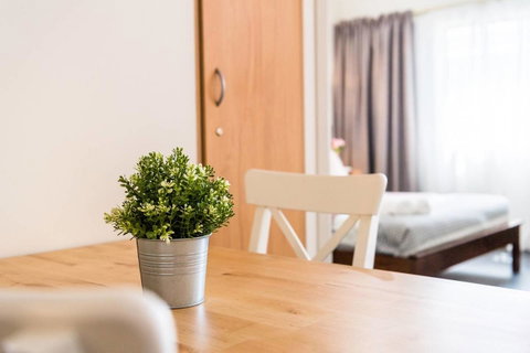 Executive 3 Bedroom Apartment + Internet + Parking - Getaway Accommodation 30
