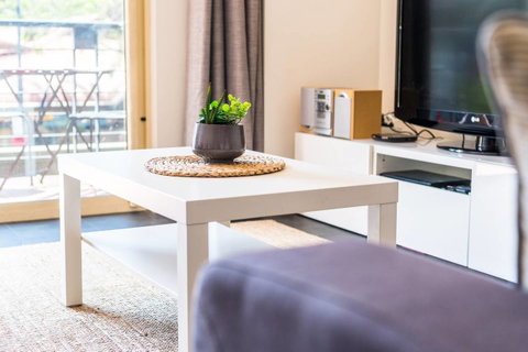 Executive 3 Bedroom Apartment + Internet + Parking - Getaway Accommodation 26