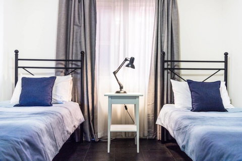 Executive 3 Bedroom Apartment + Internet + Parking - Getaway Accommodation 32