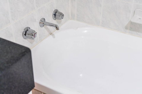 Executive 3 Bedroom Apartment + Internet + Parking - Getaway Accommodation 37