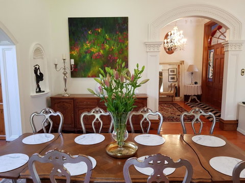 Grand Bluestone Mansion - Getaway Accommodation 6
