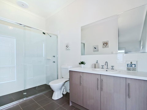 Seas The Day - Getaway Accommodation 9