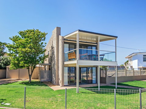 Pearl By The Sea - Getaway Accommodation 1