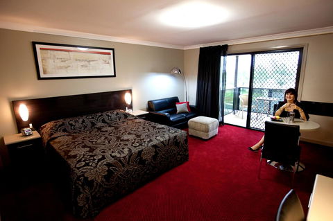 Cattlemans Country Motor Inn & Serviced Apartments - Getaway Accommodation 8