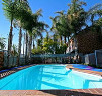 Cattlemans Country Motor Inn  Serviced Apartments - Getaway Accommodation