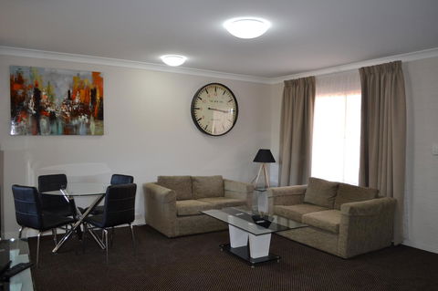 Cattlemans Country Motor Inn & Serviced Apartments - Getaway Accommodation 41